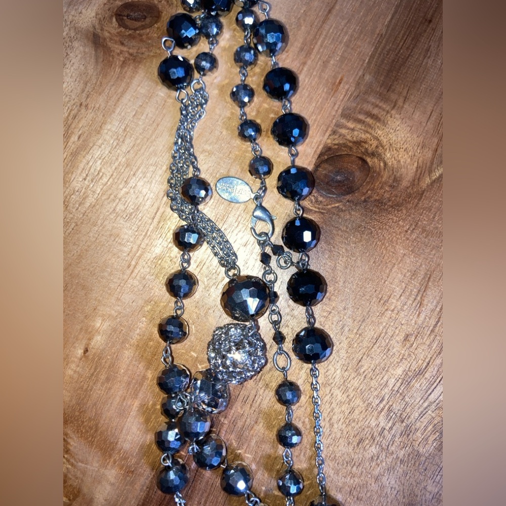 White House Black Market 40 inch statement necklace